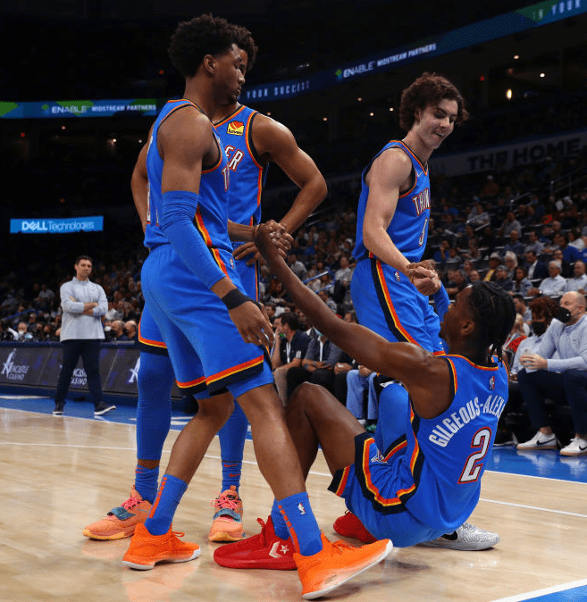 亚特兰大今晨止住颓势；志在国王杯名次提升；球迷炸锅；球探报告显示潜力(亚当兰伯特在国外火不火)