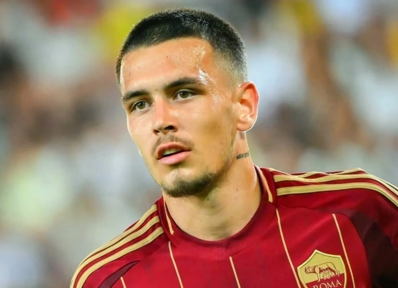 包含巴塞罗那内部会议纪要流出：转会期主帅复盘，欧超杯使命明确，数据趋势出现新变化的词条