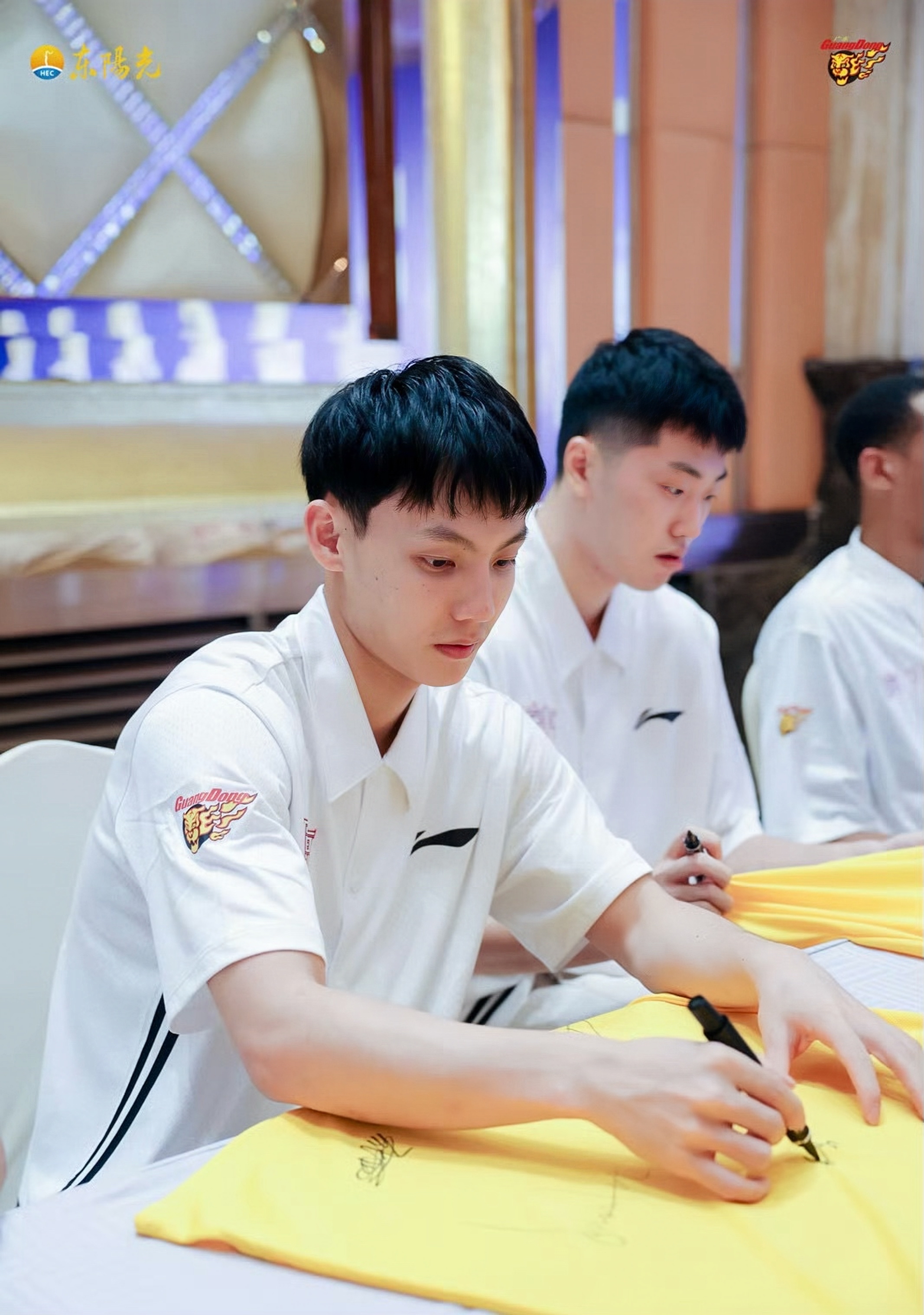 广东宏远发布备战花絮，加时末段回应争议，全明星赛任务艰巨，赛季目标并未改变(广东宏远最新消息)