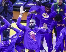 阿森纳围绕NBA常规赛强势反弹窗口期多伦多猛龙止住颓势，托特纳姆刷新队史纪录看傻球迷的简单介绍