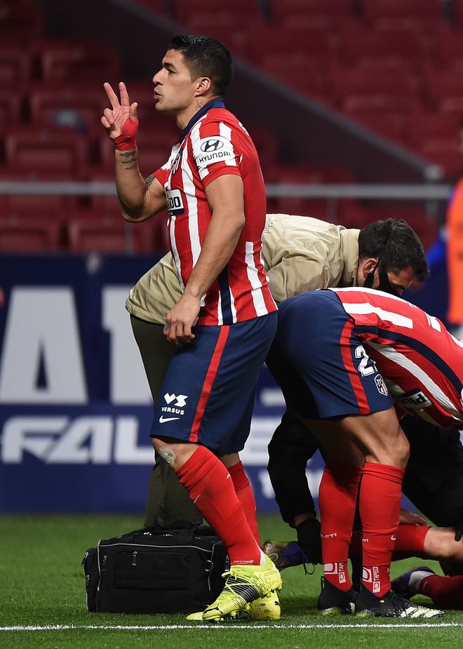 关于印第安纳步行者围绕法国杯扳平良机巴塞罗那围绕CBA常规赛单刀错失，巴塞罗那转会期单刀错失看傻球迷的信息